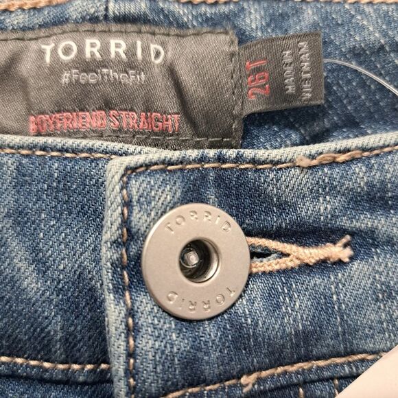 Torrid Boyfriend Straight Vintage Stretch Distressed Mid Rise Jean Size 26 Tall - Picture 10 of 16